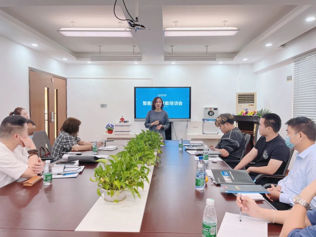 汉的电气第64期“智能应用技能培训”圆满举办